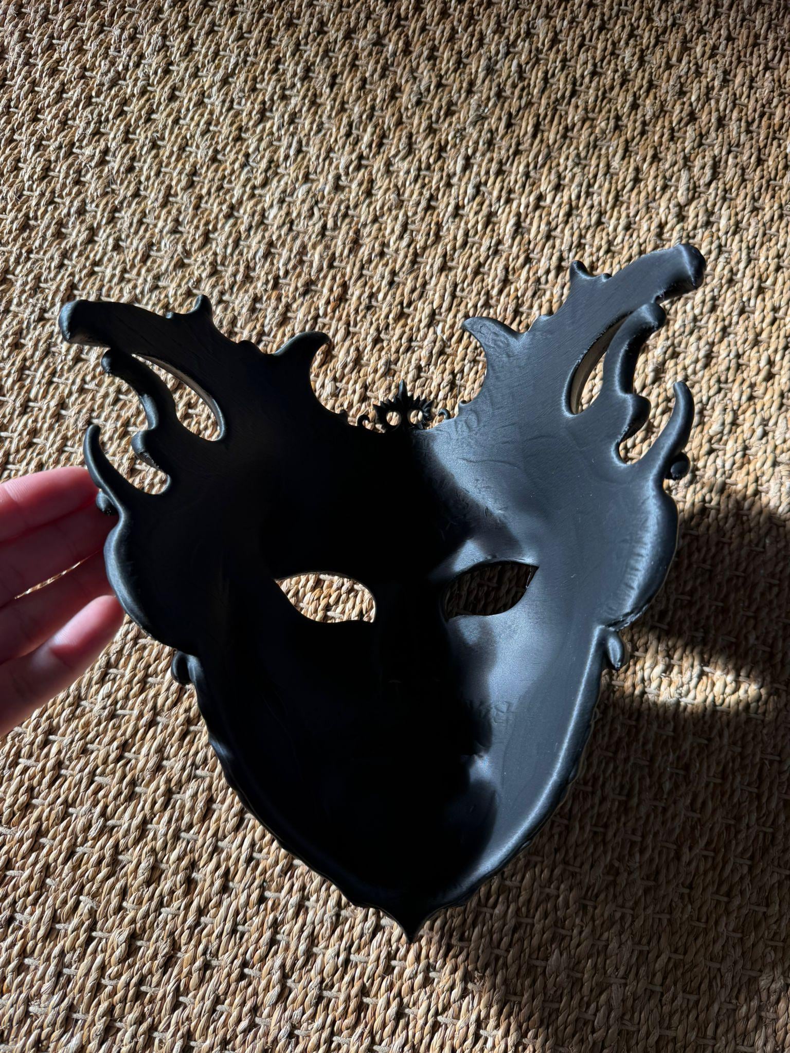 Gothic Baroque Mask – Ornate Venetian Style