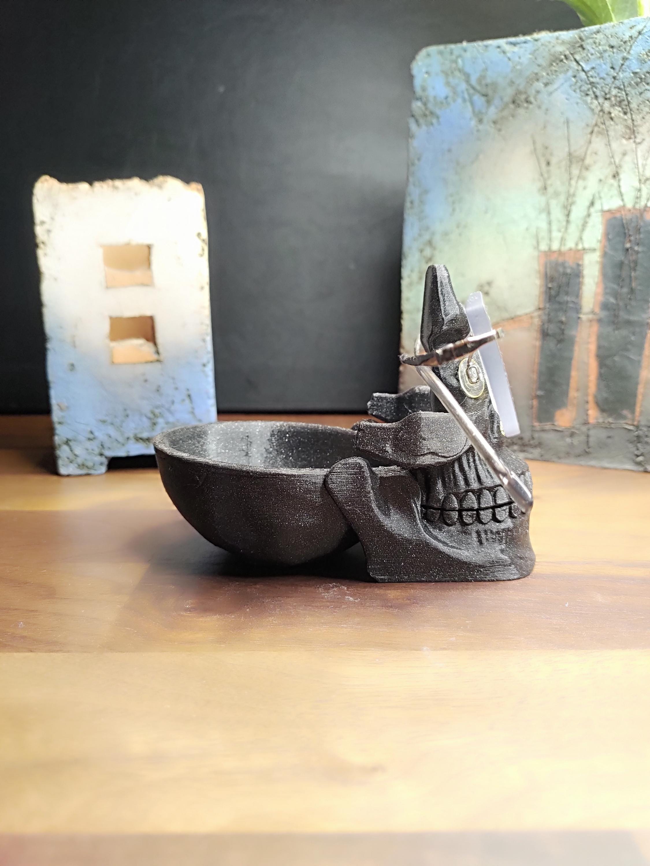 Skull Glasses Holder with Bowl